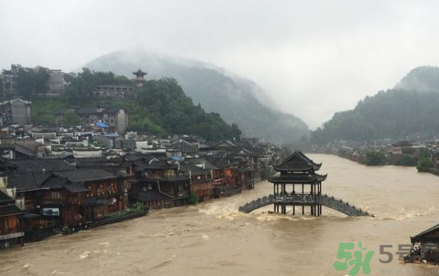 湖南為什么出現(xiàn)暴雨？湖南暴雨受災嚴重情況？