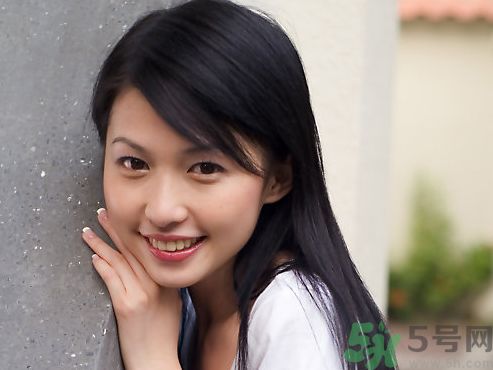 女子被針扎一下倒地身亡 毒狗針會致人死亡嗎？