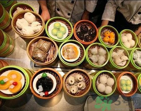 早餐吃面還是包子比較好？早餐吃包子和面健康嗎？