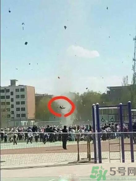 運動會突發(fā)龍卷風是怎么回事？遇到龍卷風怎么辦？