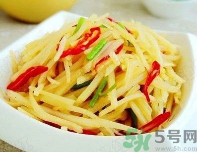 土豆皮變綠還可以吃？土豆發(fā)青吃了會中毒嗎？
