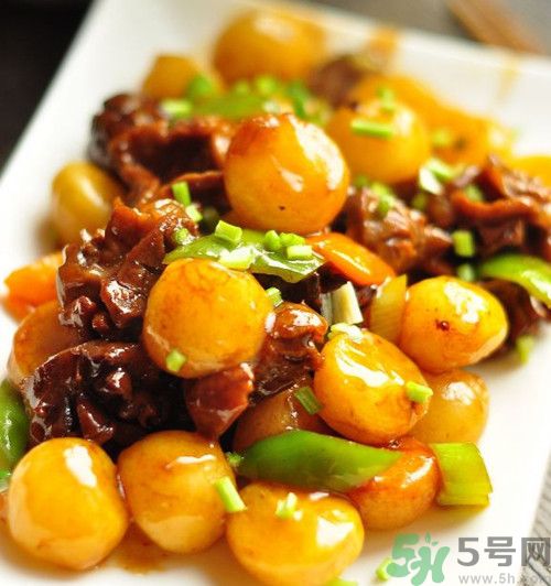 土豆皮變綠還可以吃？土豆發(fā)青吃了會中毒嗎？