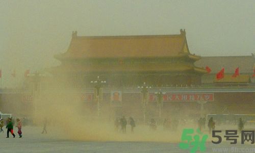 沙塵暴逼近北京到哪里了？遇到沙塵暴怎么辦？