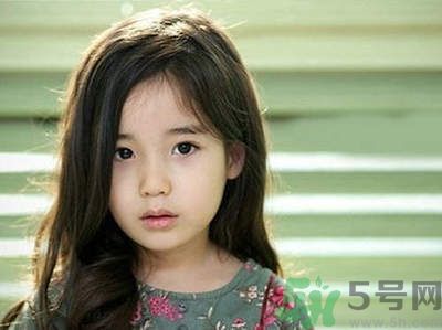 13歲新娘嫁16歲丈夫后懷孕 稱婚姻并非強迫是怎么回事？
