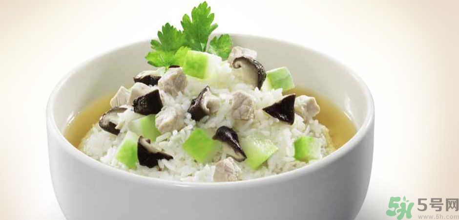 吃湯泡飯傷胃嗎？湯泡飯有什么危害？