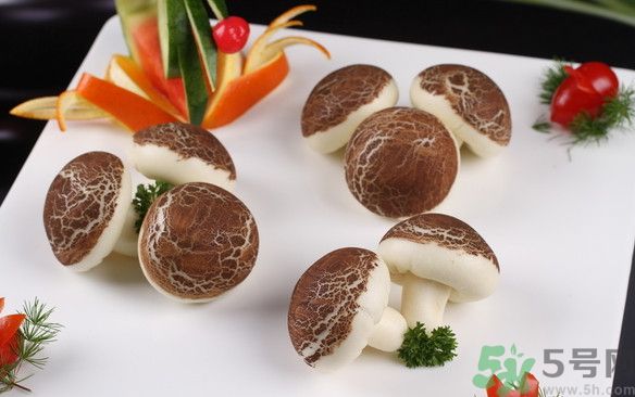 蘑菇能生吃嗎？蘑菇生吃會(huì)中毒嗎？