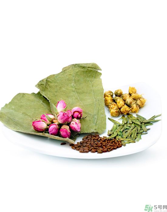 荷葉冬瓜減肥茶的做法是什么？喝荷葉冬瓜減肥茶有什么注意事項(xiàng)？
