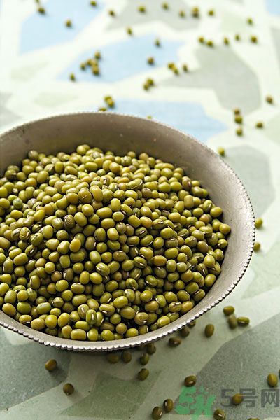 綠豆和紅豆一起吃會(huì)過敏嗎？綠豆不能和哪些食物一起吃？