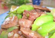 絲瓜能和牛肉一起吃嗎?絲瓜可以和牛肉同吃嗎?