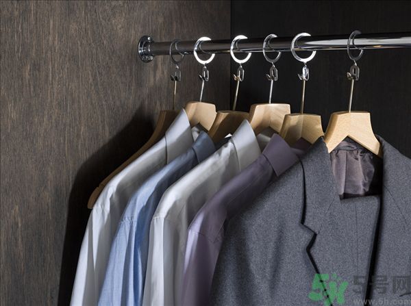 什么面料不容易皺？如何挑選不易皺的衣服？