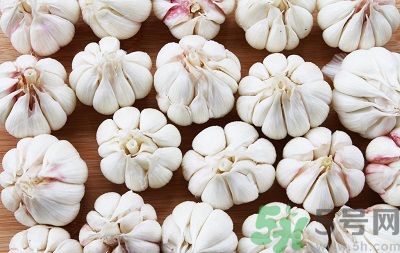 拉肚子能吃大蒜？腹瀉能吃大蒜嗎？