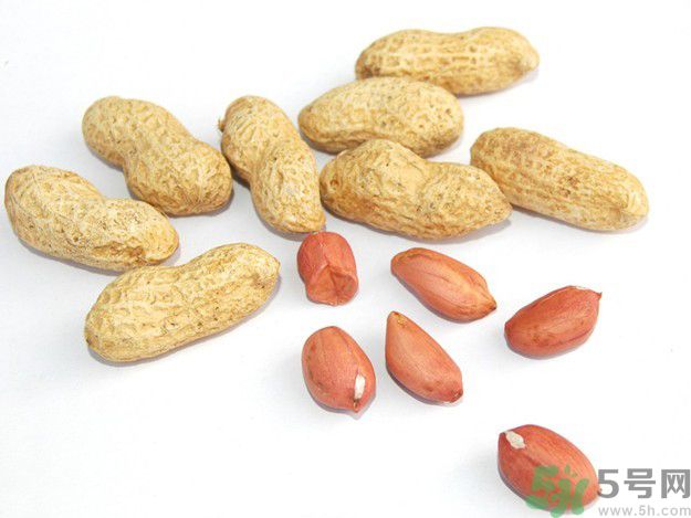 花生可以美白牙齒嗎？怎么用花生美白牙齒？
