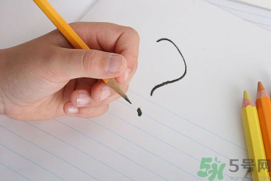 左撇子真的更聰明嗎？左撇子的優(yōu)勢與劣勢