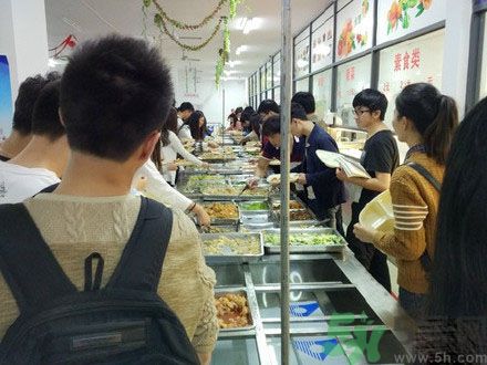 高校10元自助餐有什么？高校10元自助餐怎么樣？