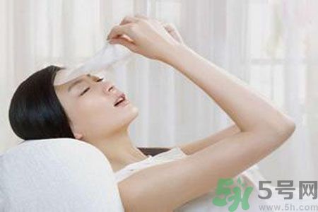 皮膚出油怎么辦？皮膚出油用什么面膜？