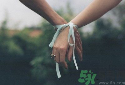 用醋泡手可以護(hù)膚嗎？怎么用醋泡手？
