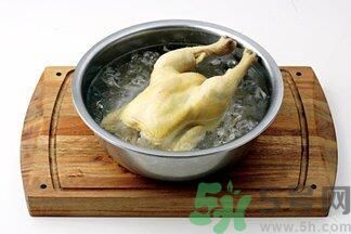 白切雞怎么入味？白切雞怎么做好吃？