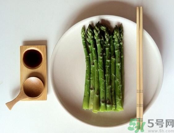 吃蘆筍有什么好處？蘆筍有什么營養(yǎng)價(jià)值？