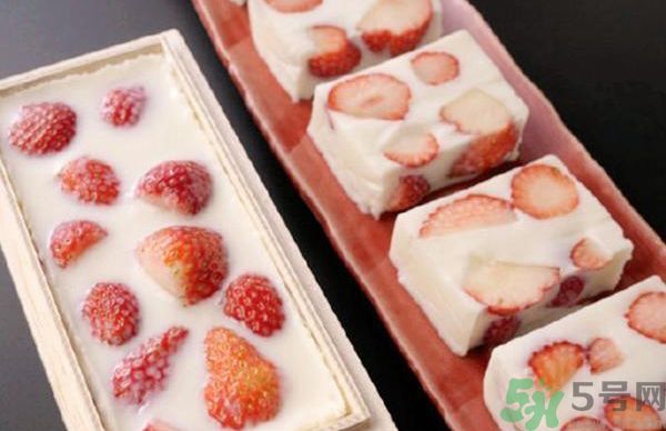 什么是草莓牛奶羊羹？草莓牛奶羊羹怎么做？