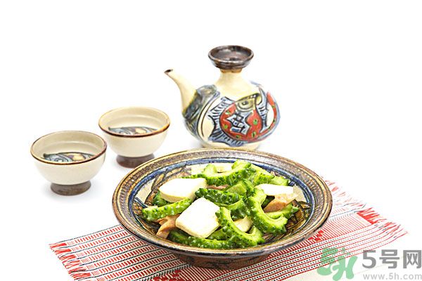 夏天吃苦瓜有什么好處？夏天吃苦瓜好嗎？