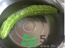 苦瓜泡水喝有什么好處？苦瓜泡水喝好嗎？