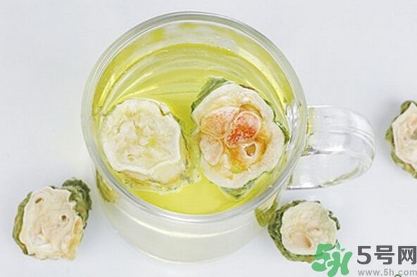 苦瓜泡水喝有什么好處？苦瓜泡水喝好嗎？
