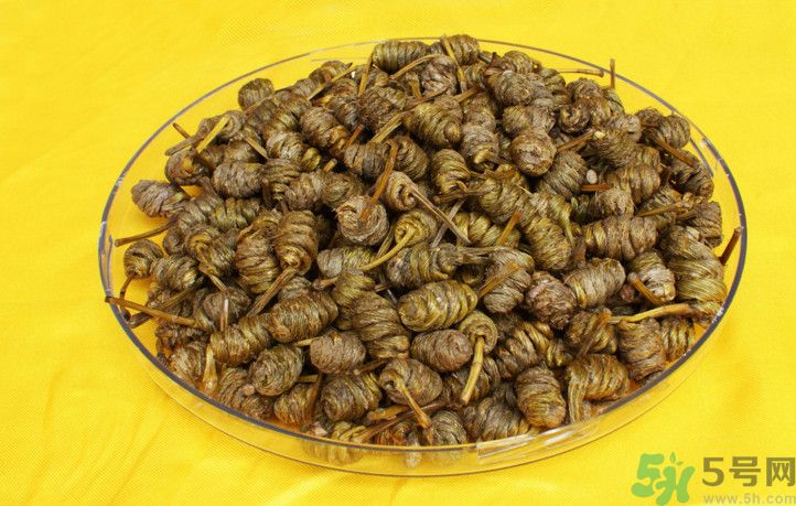 石斛和泥鰍能同吃嗎？石斛和泥鰍能一起吃嗎？
