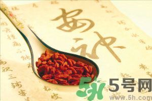 苦瓜可以和枸杞一起泡水喝嗎？苦瓜和枸杞一起泡水喝好嗎？