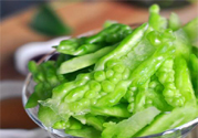 新鮮的苦瓜片能泡水喝嗎？新鮮苦瓜片泡水喝好嗎？