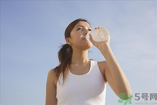 邊跑步邊喝豆?jié){可以嗎？跑步的時候喝豆?jié){好嗎？