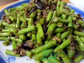 豆角沒熟可以吃嗎？吃沒熟的豆角會(huì)中毒嗎？