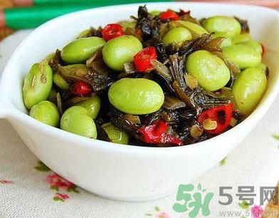 芥菜與鯽魚可以一起吃嗎？芥菜和鯽魚一起吃好不好？