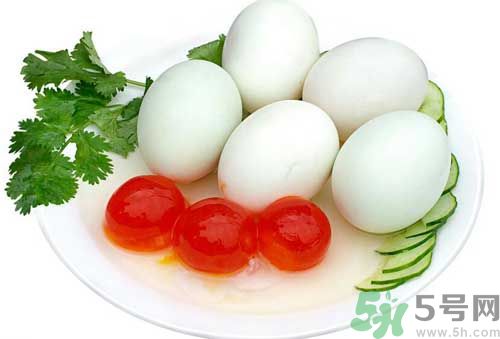 吃咸鴨蛋會(huì)上火嗎？吃咸鴨蛋可以降火嗎？