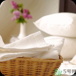 衣服上沾到油漬怎么洗干凈？衣服上有油漬要怎么辦？
