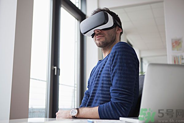 4k vr眼鏡對眼睛有損傷嗎？4k vr眼鏡對眼睛危害有哪些