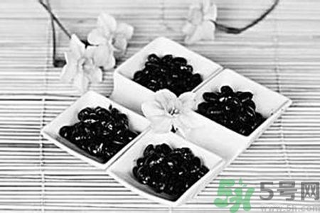 黑豆可以和牛奶一起煮嗎？黑豆和牛奶可以一起吃嗎？