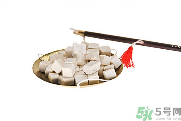 夏天吃茯苓好嗎？夏天吃茯苓有什么好處？