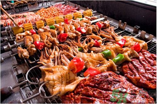 夏天擼串會痛風嗎？夏天痛風能擼串嗎？