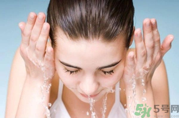 海鈺珍珠海藻柔膚水怎么樣？海鈺珍珠海藻柔膚水好用嗎？