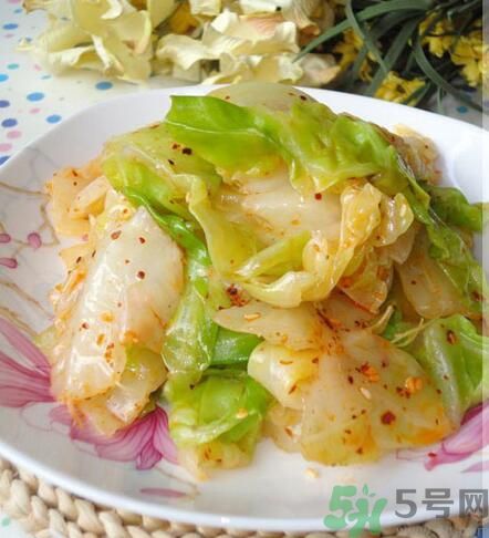 包菜可以生吃嗎？包菜可以涼拌嗎？