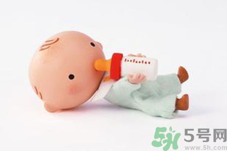 寶寶夏季中暑的原因？寶寶夏季中暑了怎么辦？