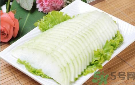 經(jīng)期可以吃冬瓜嗎？經(jīng)期吃冬瓜會(huì)不會(huì)肚子痛？