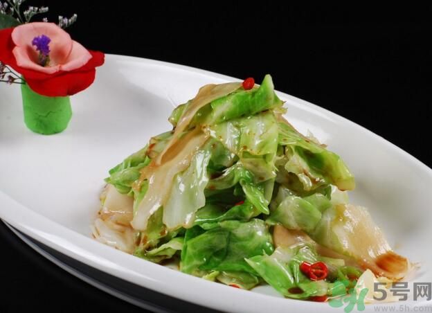 經(jīng)期可以吃包菜嗎？經(jīng)期吃包菜會(huì)肚子痛嗎？