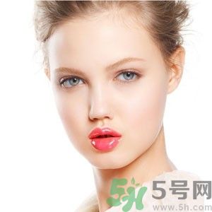 珂秀絲蜜炫色滋潤唇膏XS203是什么顏色？珂秀絲蜜炫色滋潤唇膏XS203好用嗎？
