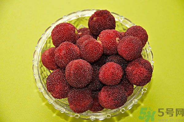 楊梅里面有小蟲怎么洗？楊梅里的蟲子怎么弄出來？