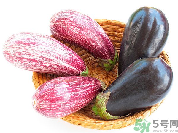 茄子里面發(fā)棕色能吃嗎？茄子里面有褐色能吃嗎？
