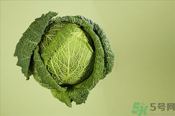 包菜外面爛了還能吃嗎？包菜里面有花可以吃嗎？