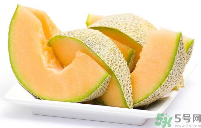 晚上吃哈密瓜會(huì)長(zhǎng)胖嗎？晚上吃哈密瓜真的會(huì)長(zhǎng)胖？
