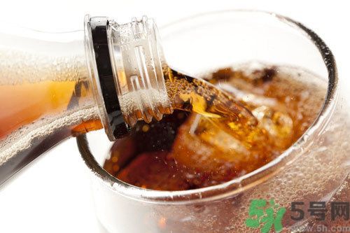 可樂沒氣了還能喝嗎？可樂沒氣了可以喝嗎？