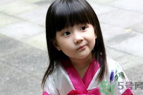 幼童屁股長出尾巴的原因是什么？孕婦缺什么幼童屁股長出尾巴？